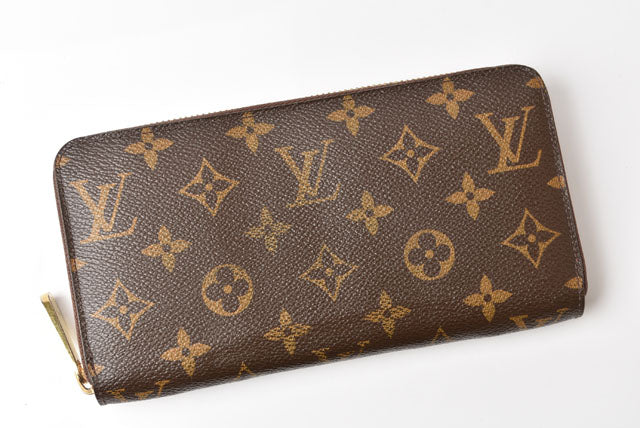 Louis Vuitton Monogram Canvas Zippy Wallet M60017