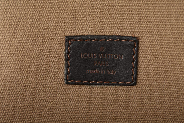 Louis Vuitton Vintage Utah Leather Shoulder Bag M92534