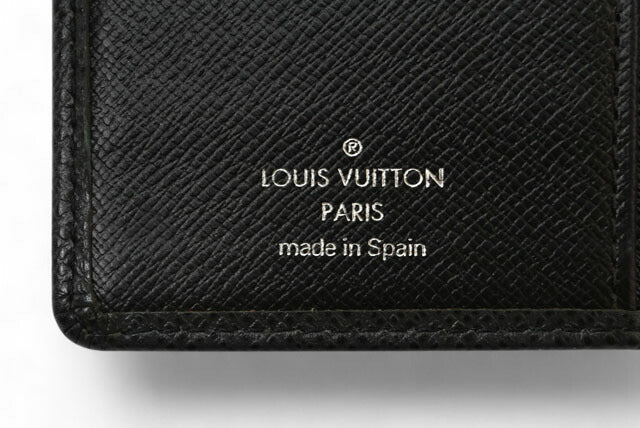 Louis Vuitton Taiga Leather Agenda Cover