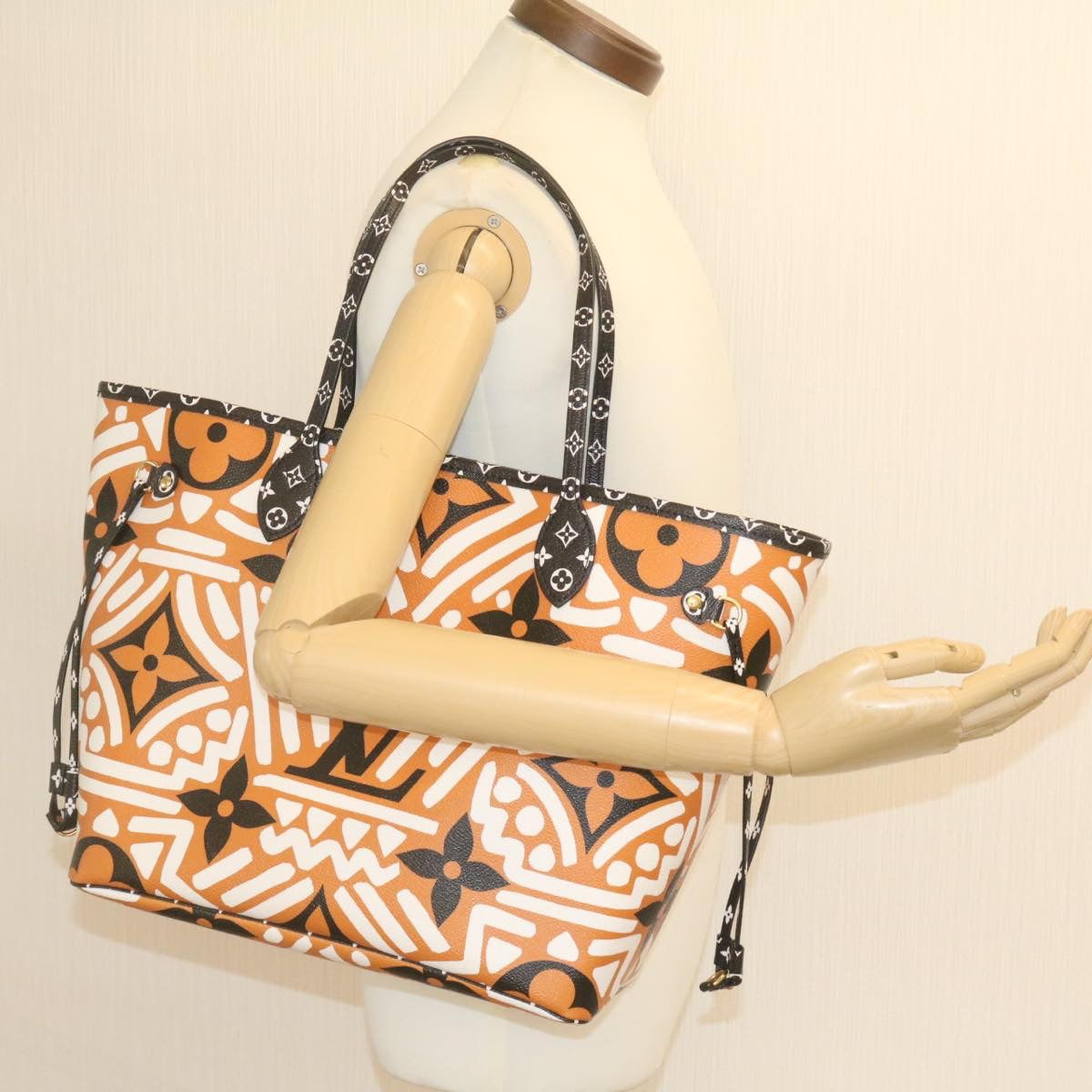 LOUIS VUITTON Monogram Giant Neverfull MM Tote Bag Caramel M56584 LV 24446S