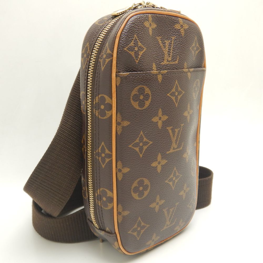Louis Vuitton Monogram Pochette Gange Waist Bag