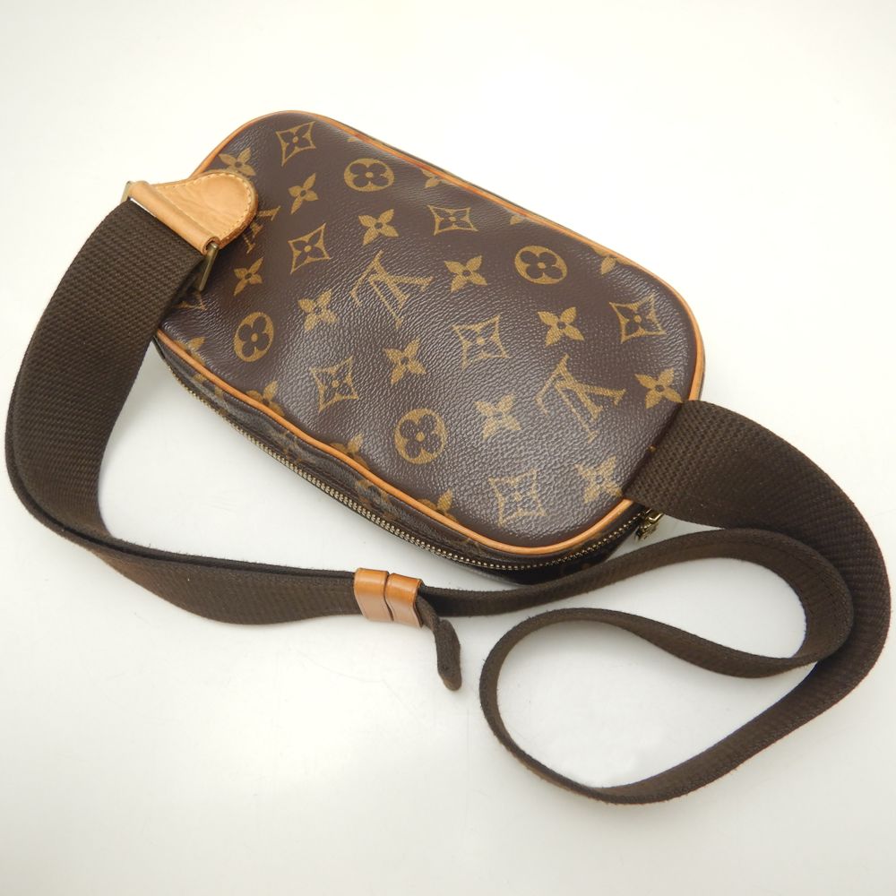 Louis Vuitton Monogram Pochette Gange Waist Bag