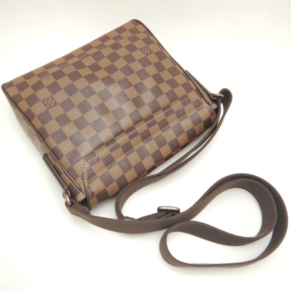 Louis Vuitton Damier District PM Shoulder Bag N41213
