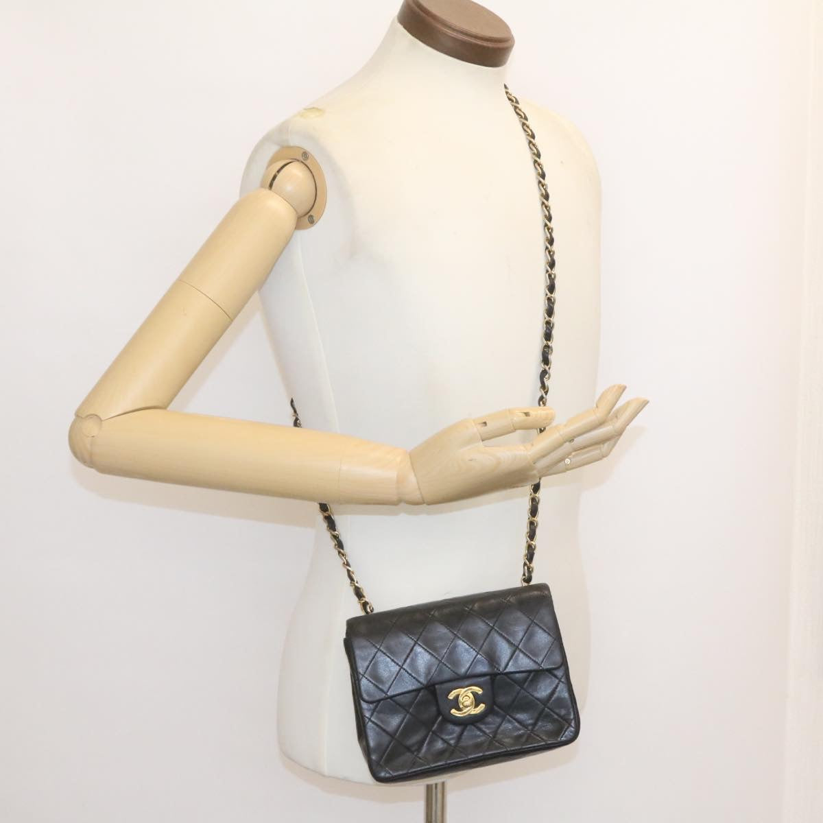 CHANEL Lamb Skin Matelasse Chain Flap Shoulder Bag Black CC  25502A