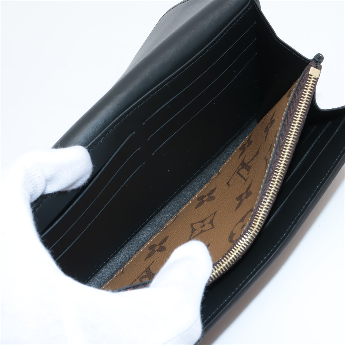 Louis Vuitton Monogram Reversee Model Name Model  M46645 Portfoliosara Dolphin