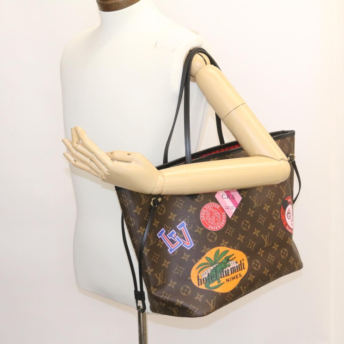 LOUIS VUITTON Monogram World Tour Neverfull MM Tote Bag M42844 LV 26563S