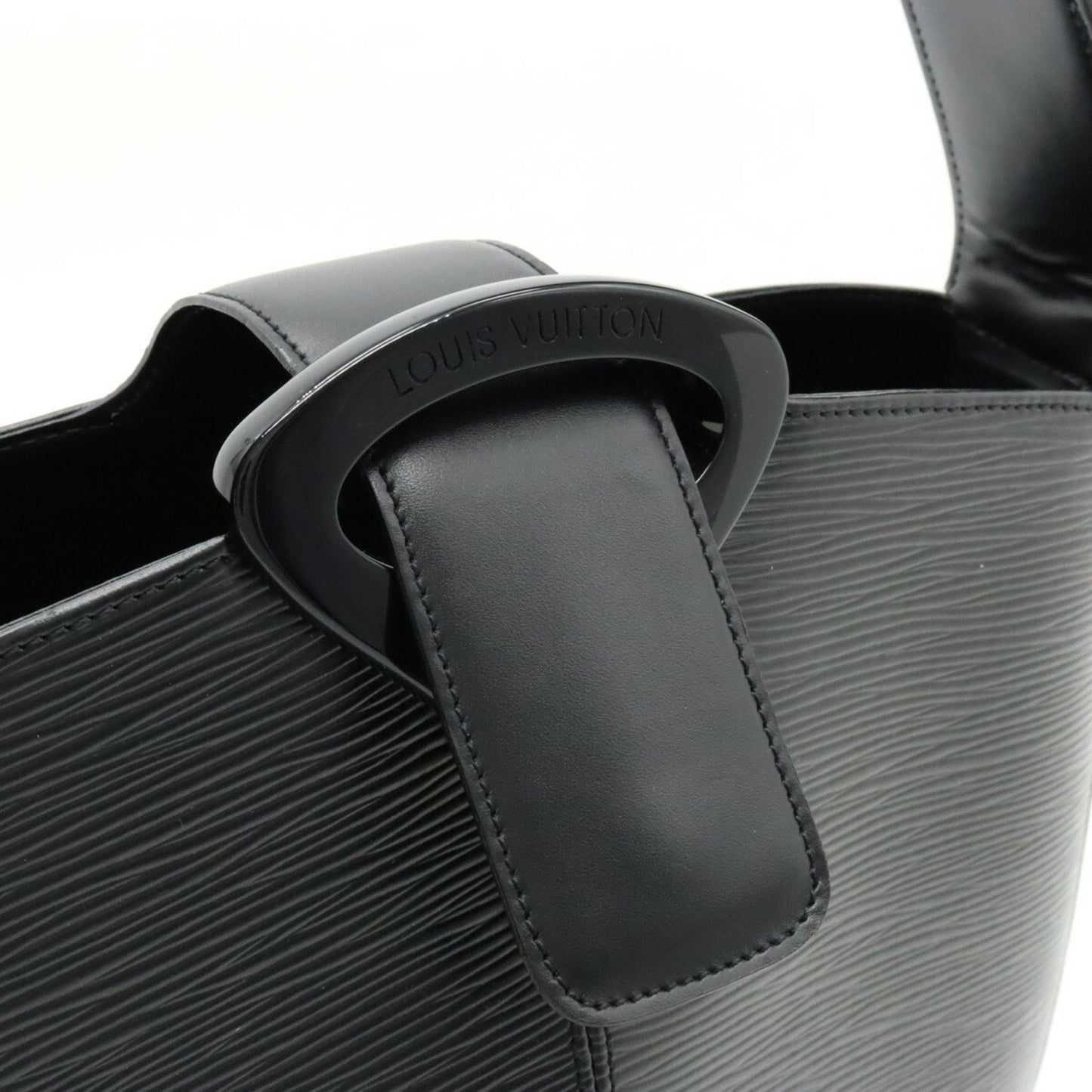 Louis Vuitton Reverie Leather Shoulder Bag ()