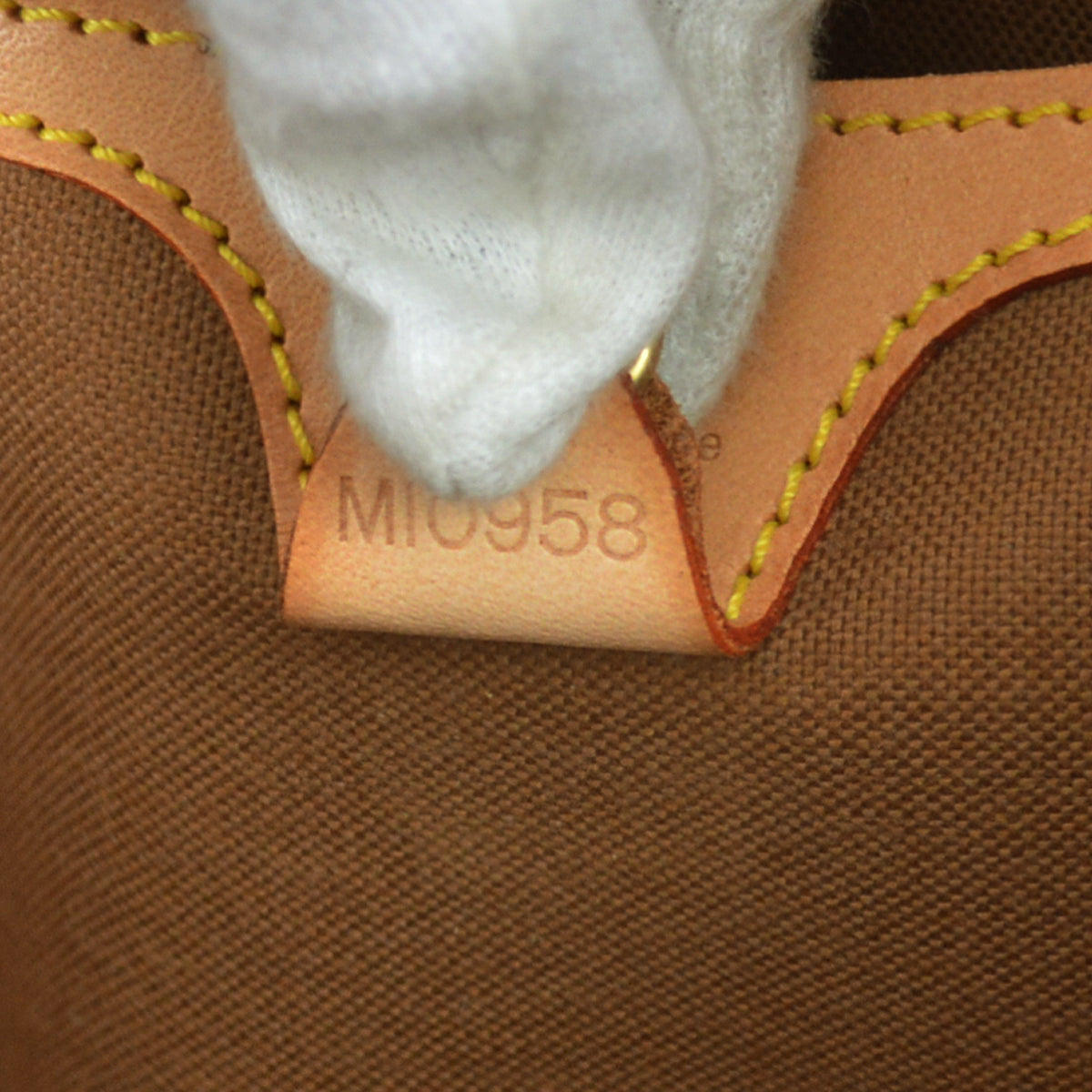 Louis Vuitton 1998 Monogram Ellipse MM M51126