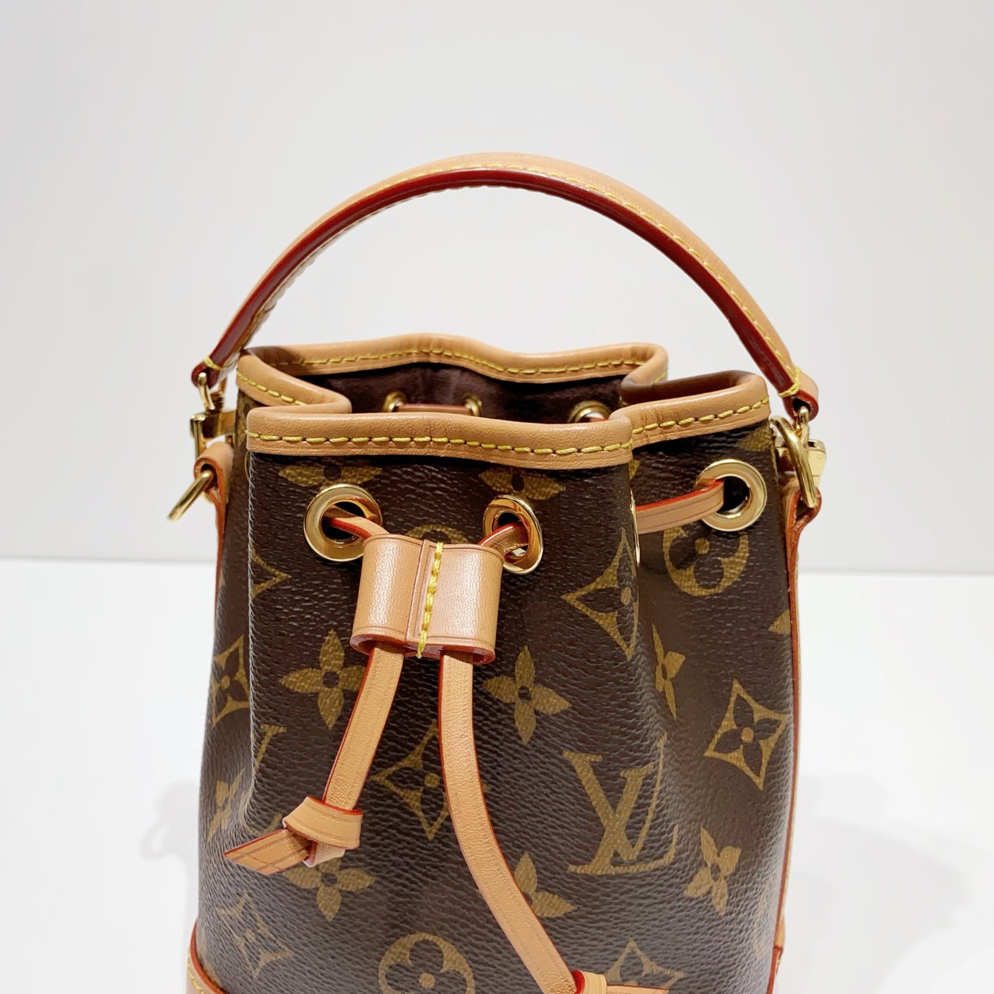 No.4250-Louis Vuitton Nano Noe