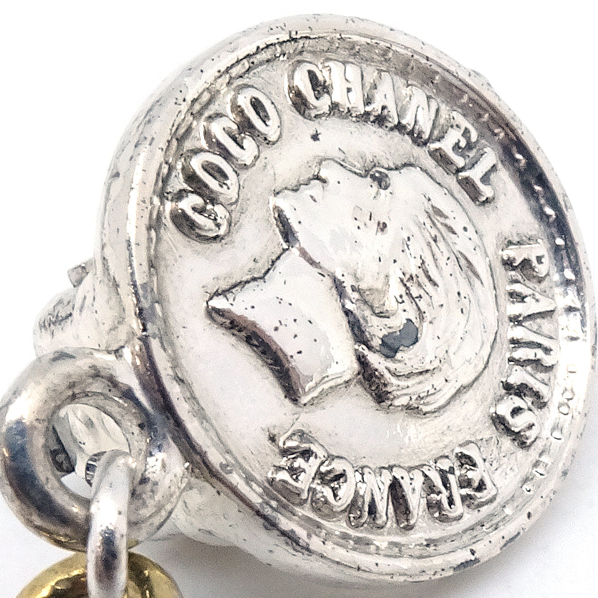 Luxury Chanel 1997 Medallion Dangle Earrings Clip-On
