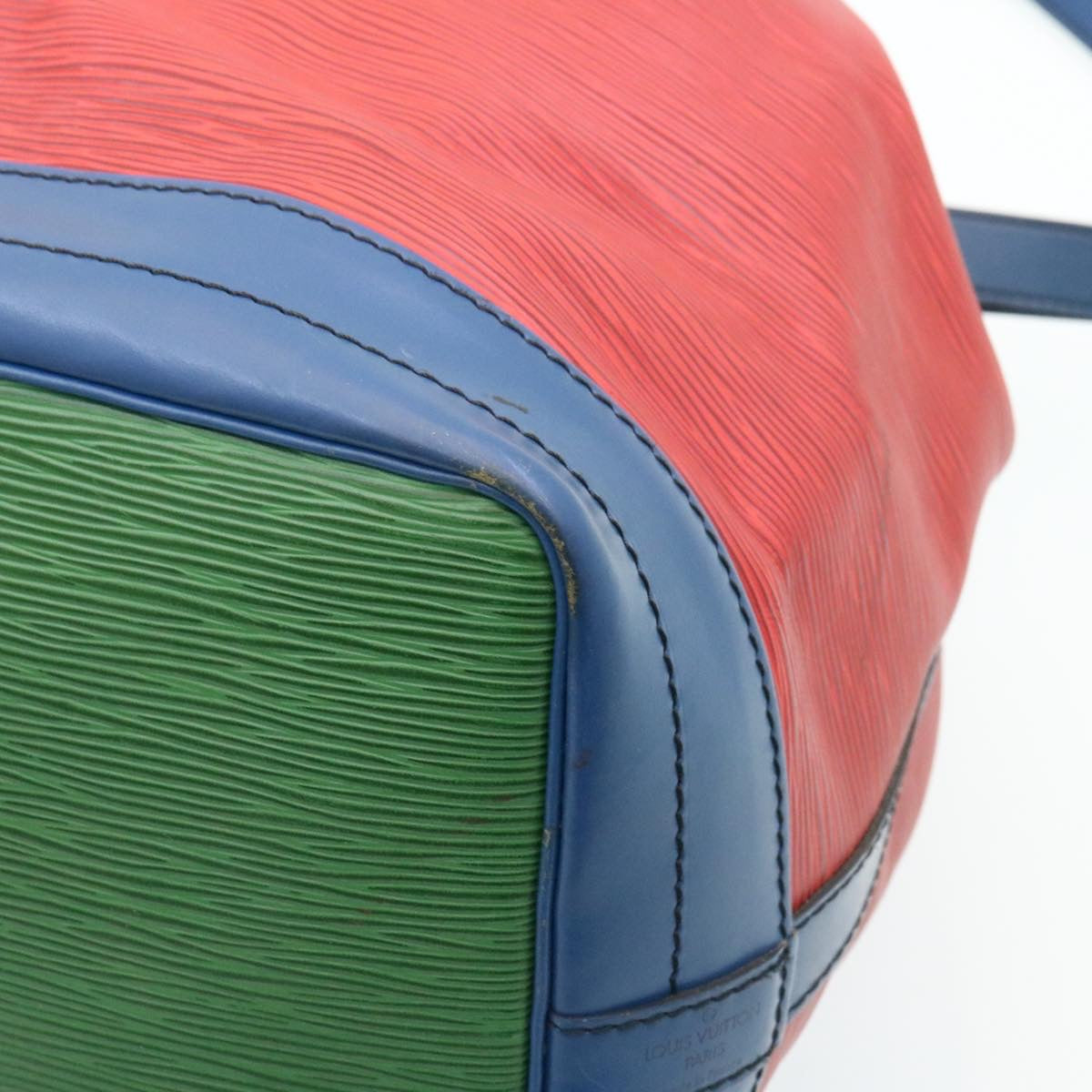 LOUIS VUITTON Epi Noe Tricolor Shoulder Bag Red Blue Green M44082 LV 28195
