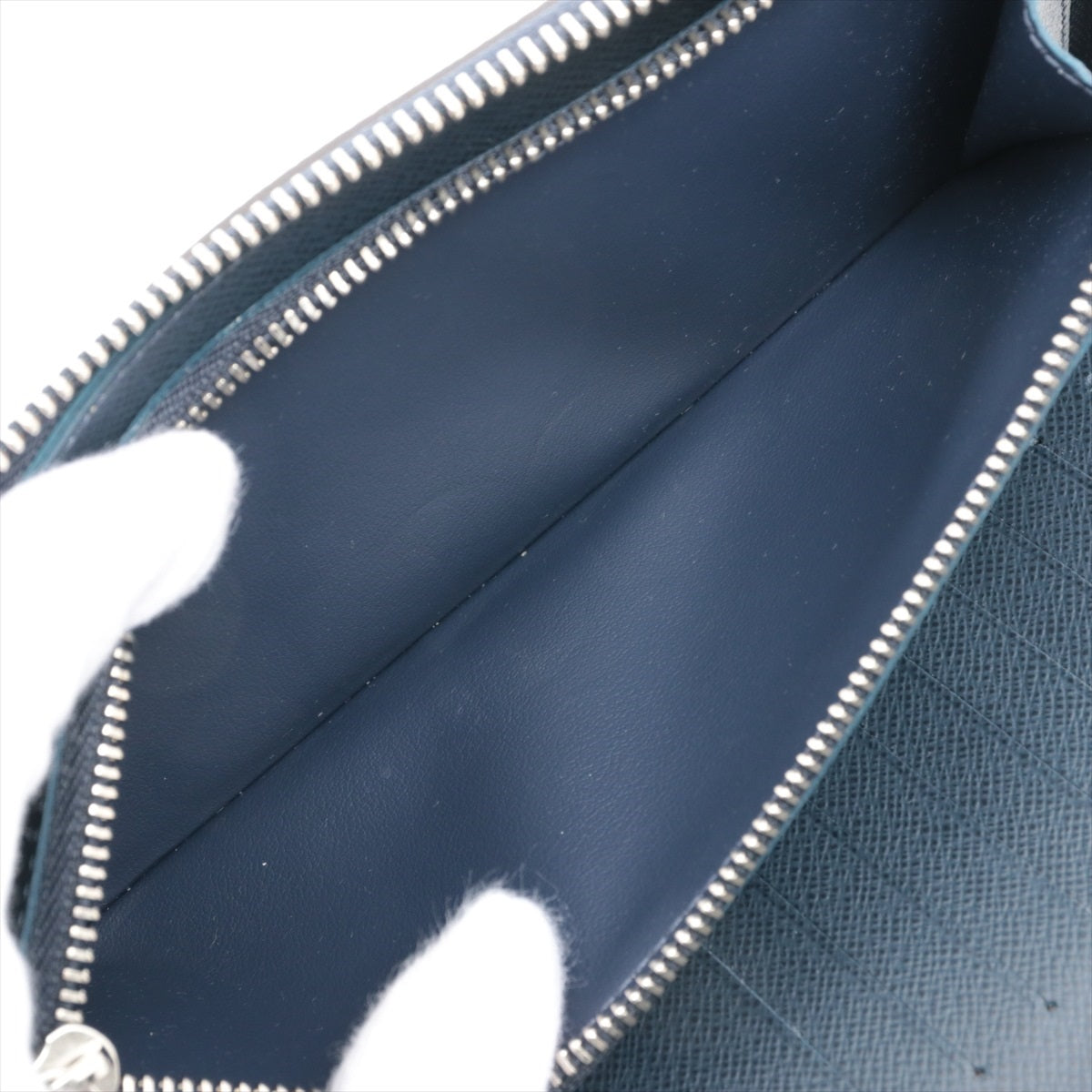 Louis Vuitton Taiga Zippy Vertical M30510 Navy Wallet