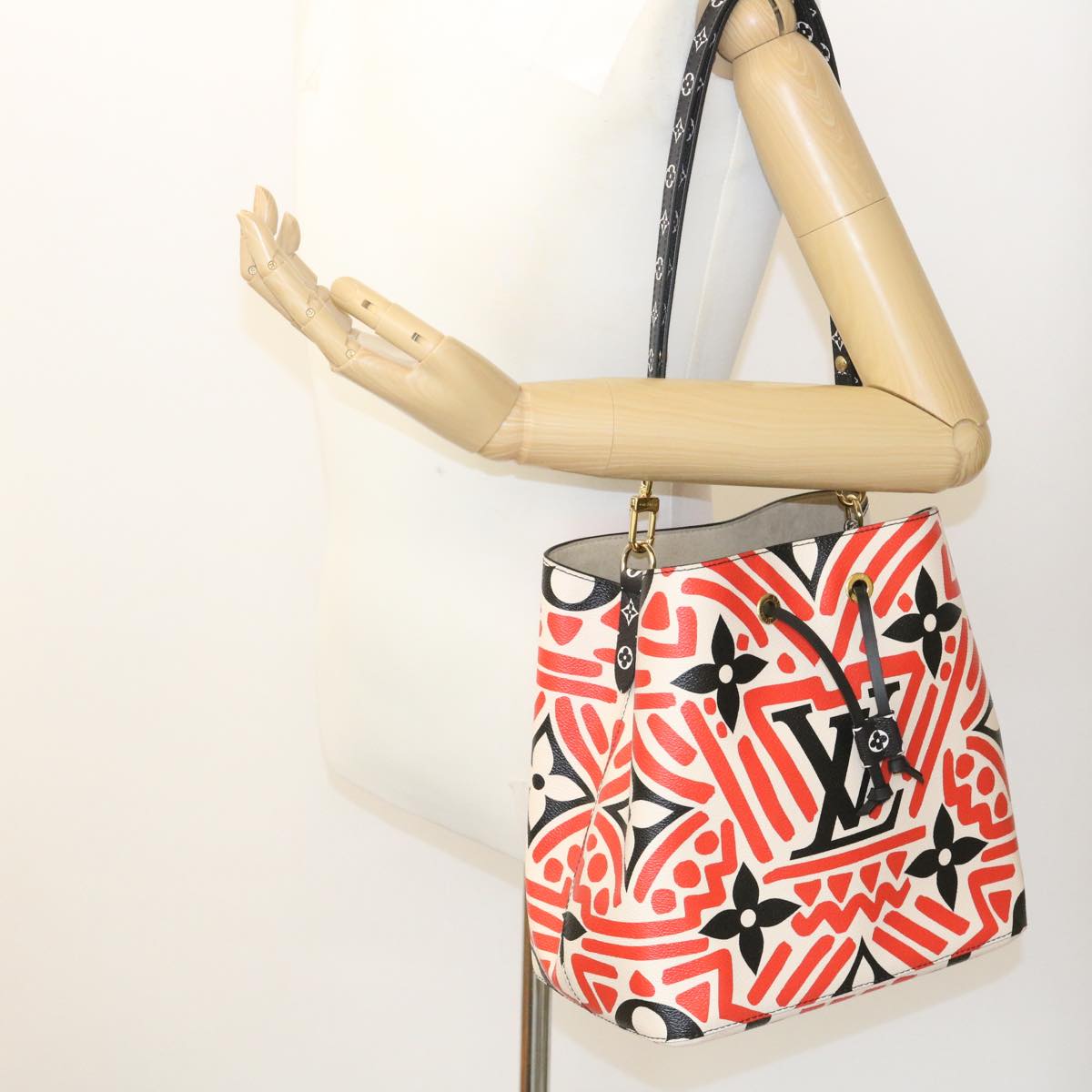 LOUIS VUITTON Monogram Giant LV Clafoutis Neo Noe Shoulder Bag Red 29182S