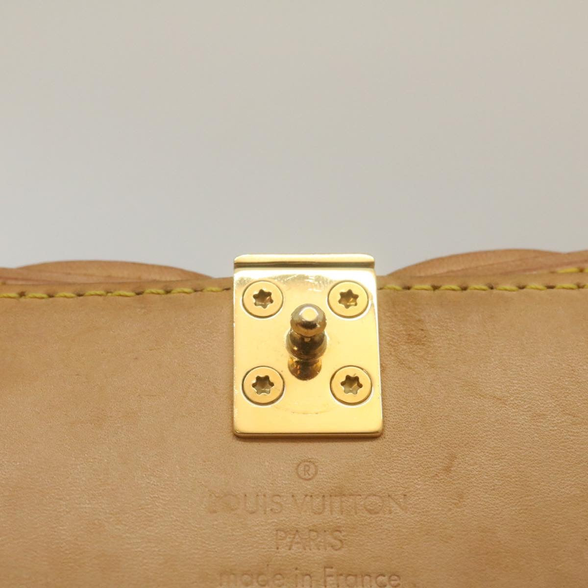 LOUIS VUITTON Monogram Pochette Eye Miss You Hand Bag White M92055 29328A