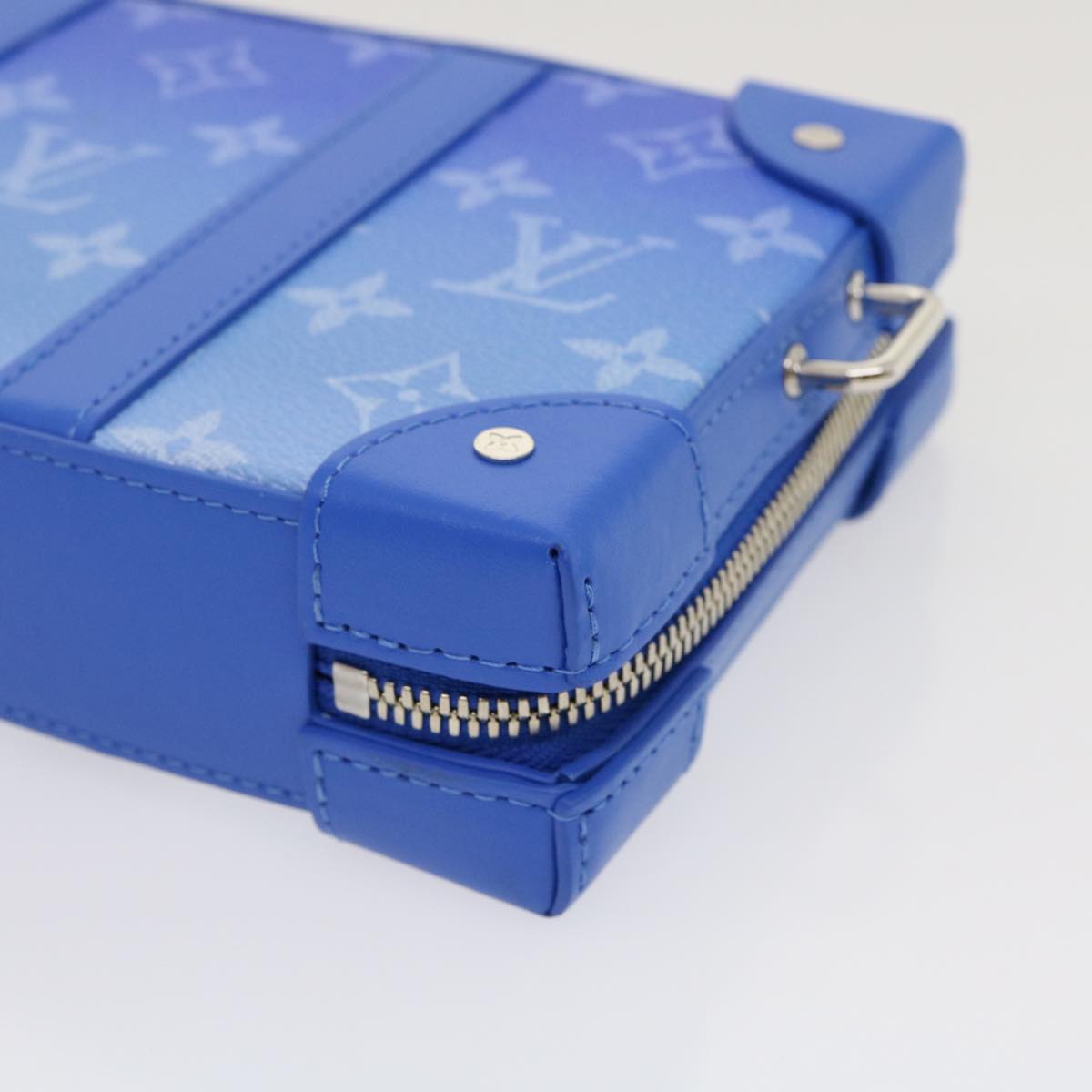 LOUIS VUITTON Monogram Clouds Soft Trunk Wallet Shoulder Bag M45432 29570S