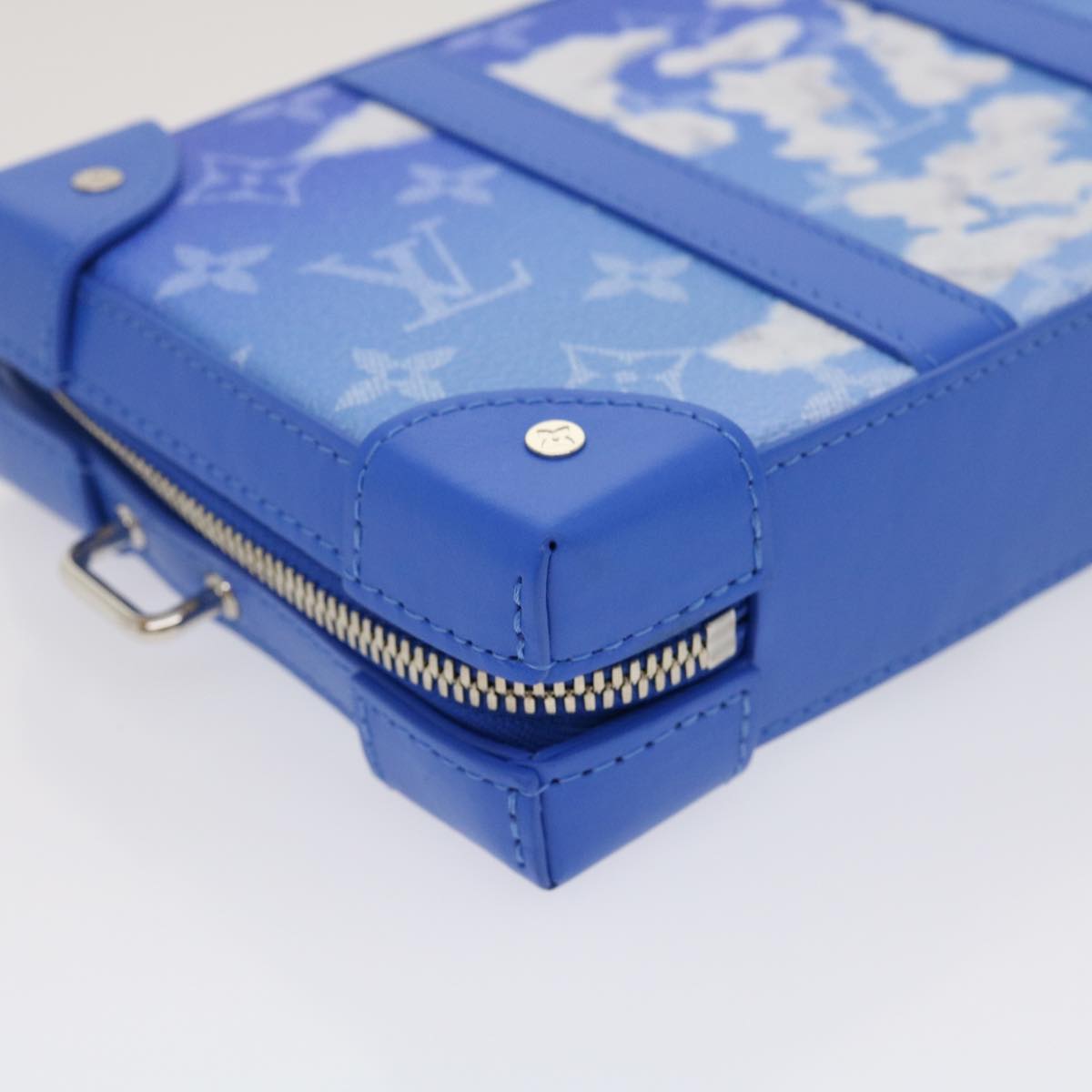 LOUIS VUITTON Monogram Clouds Soft Trunk Wallet Shoulder Bag M45432 29570S