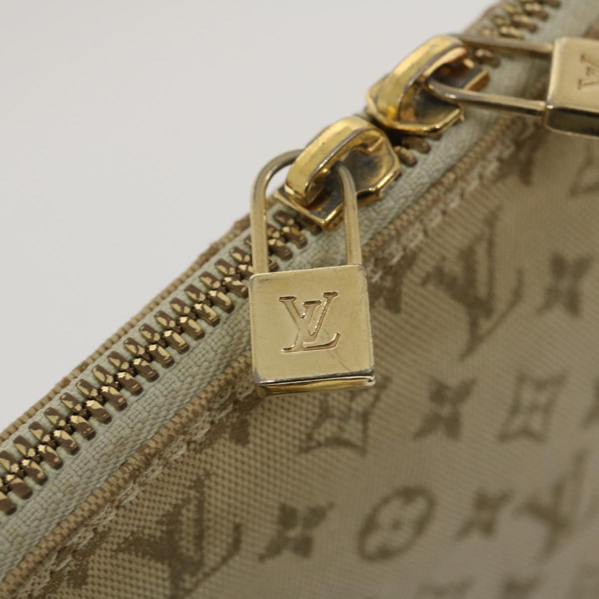 LOUIS VUITTON Monogram Mini Alma Haut Hand Bag Khaki M92203 LV 29629