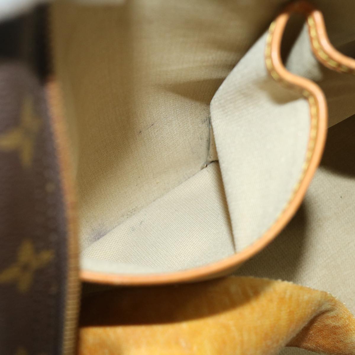 LOUIS VUITTON Monogram Deauville Hand Bag M47270 LV 29715