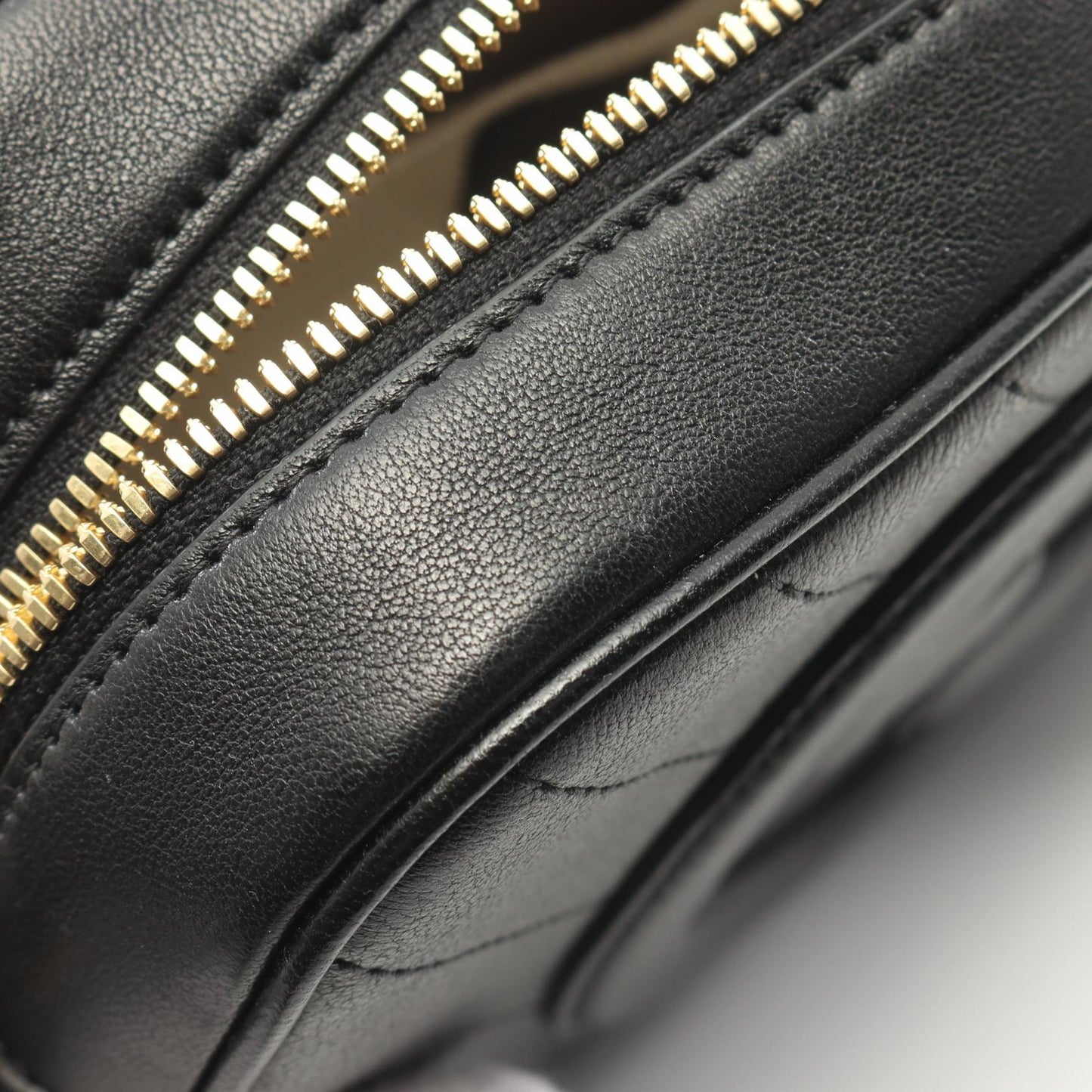 Gucci Blondie Leather Shoulder Bag Black