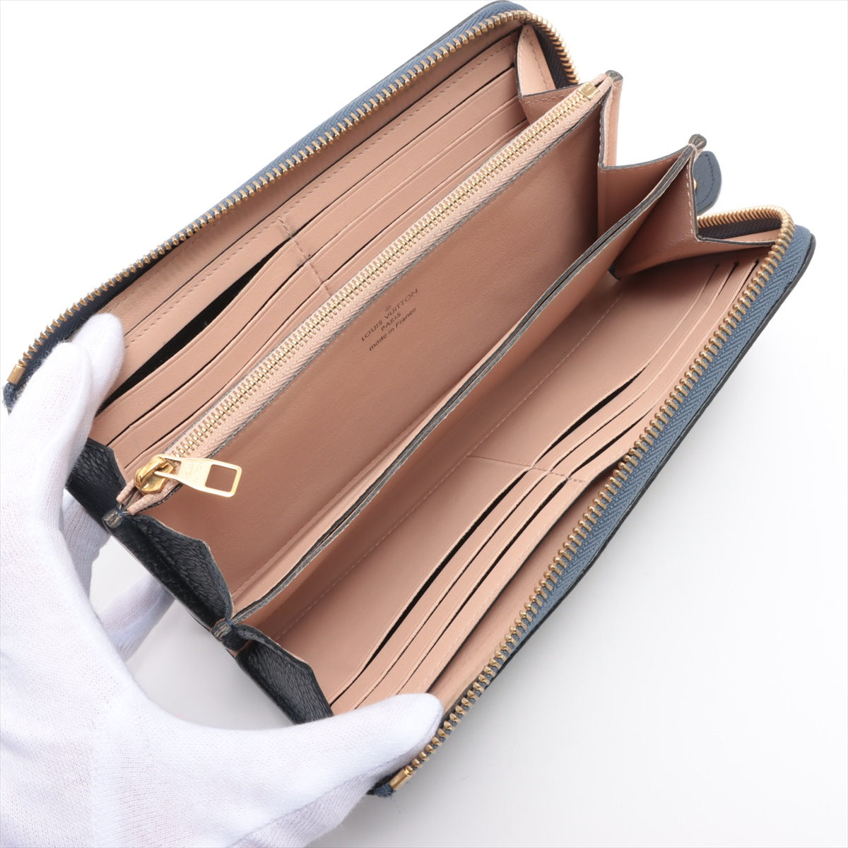 Louis Vuitton  Comet M68582 Internal Side Cut