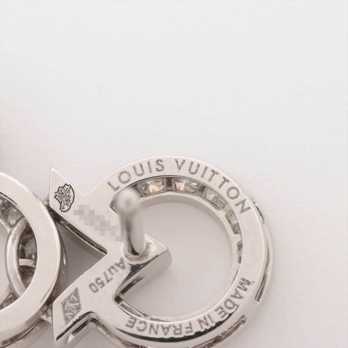 Louis Vuitton Aldon Diamond Pierce 750 (WG) 9.5g