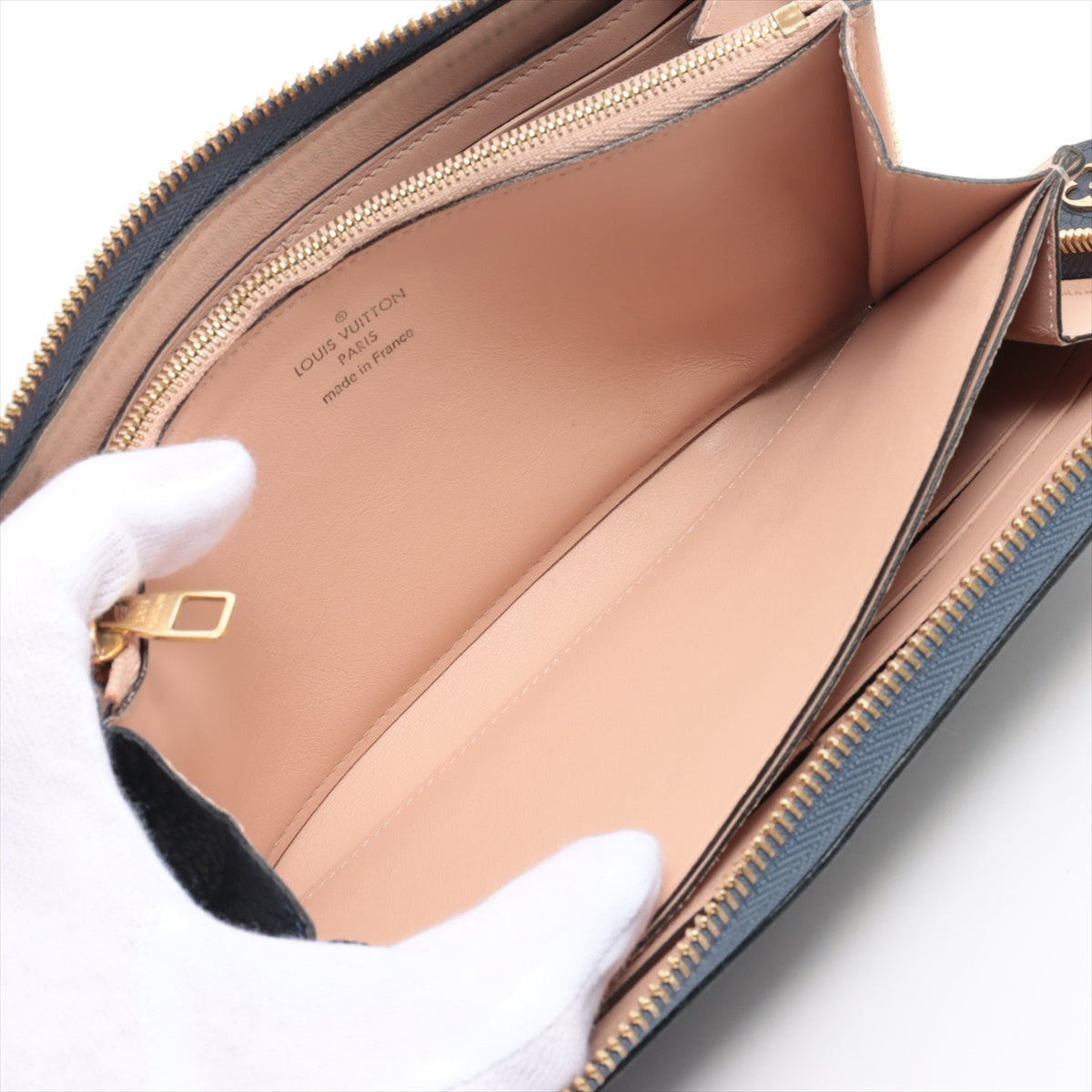 Louis Vuitton  Comet M68582 Internal Side Cut