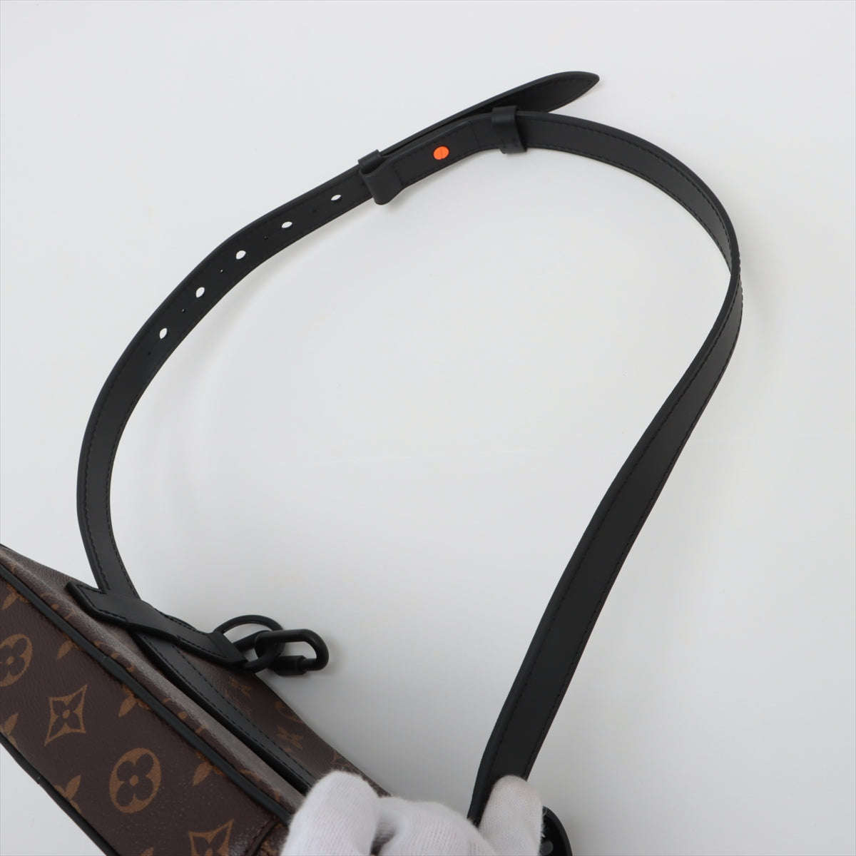 Louis Vuitton Monogram Utility  Bag M44468