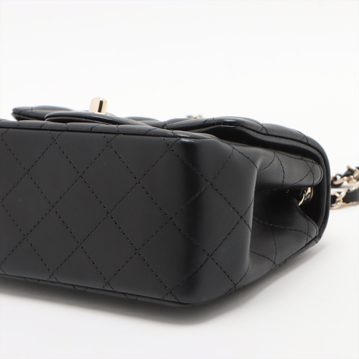 Chanel Minimatrasse 17  Single Chain Single Chain Bag Black Silver  A35200