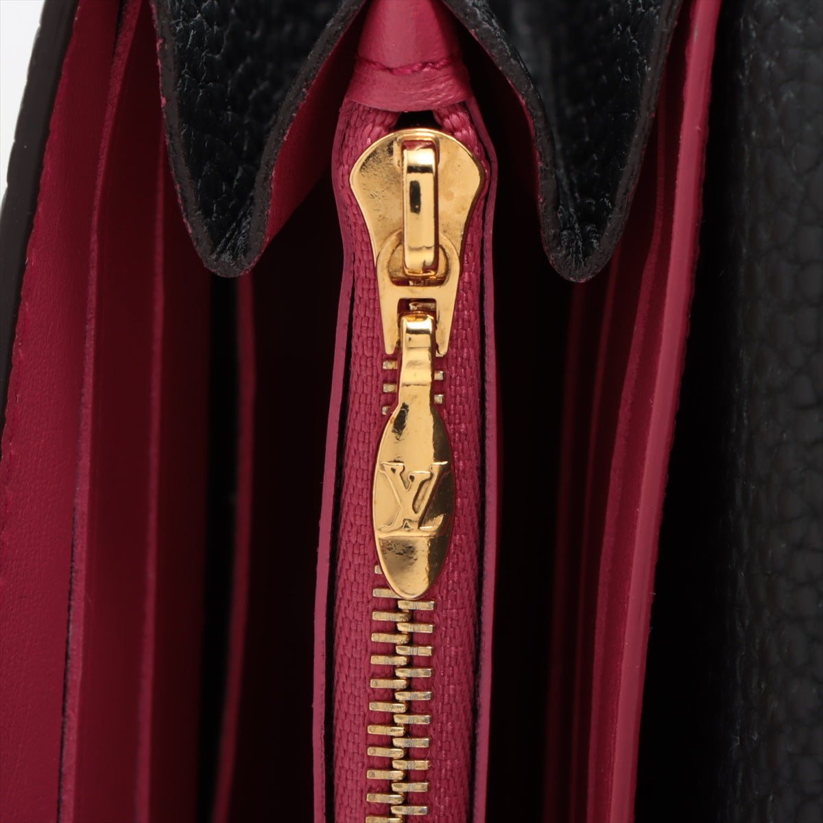 Louis Vuitton  Portfolio Capsine M61248