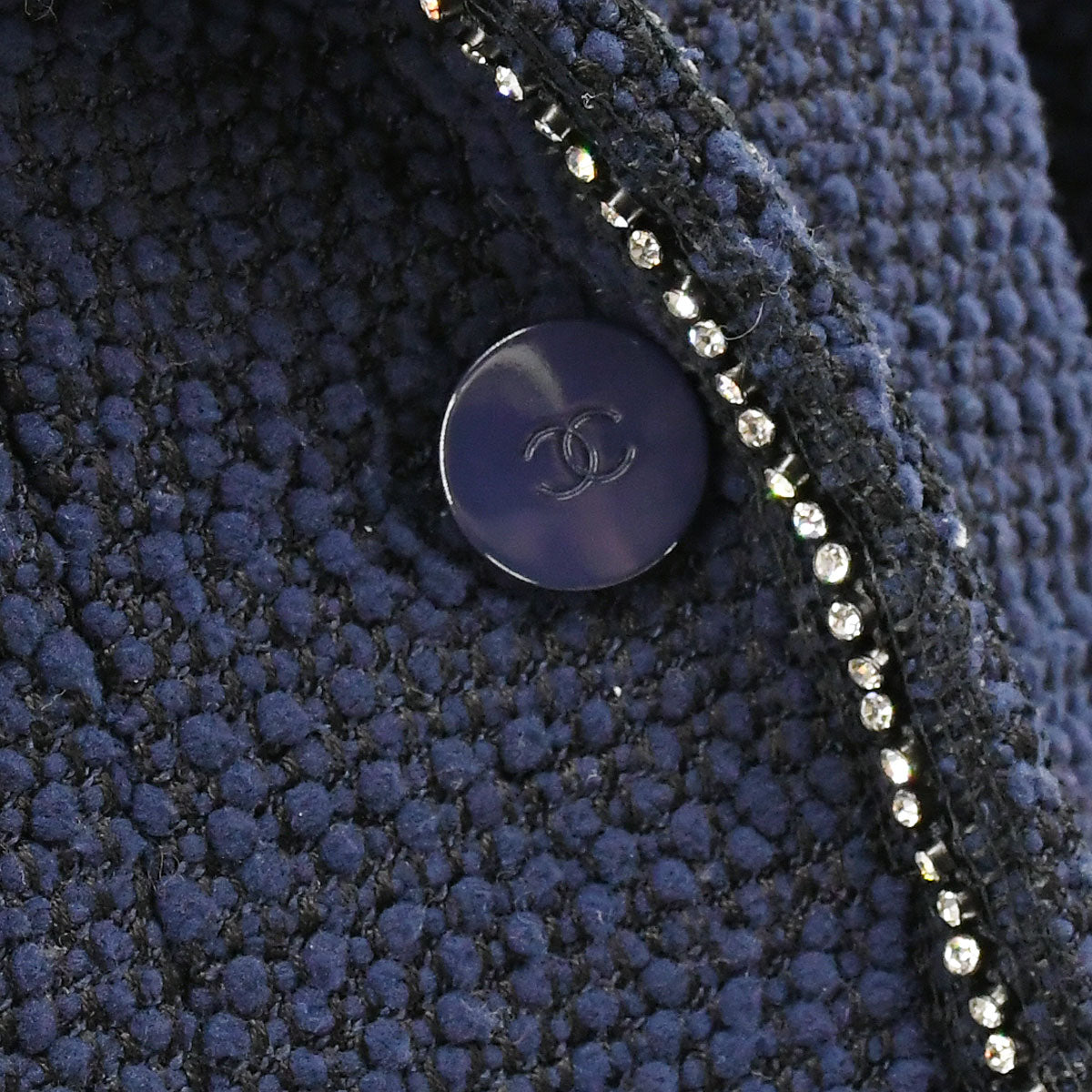 Luxury Chanel 2000 Fall off-center fastening tweed jacket #40