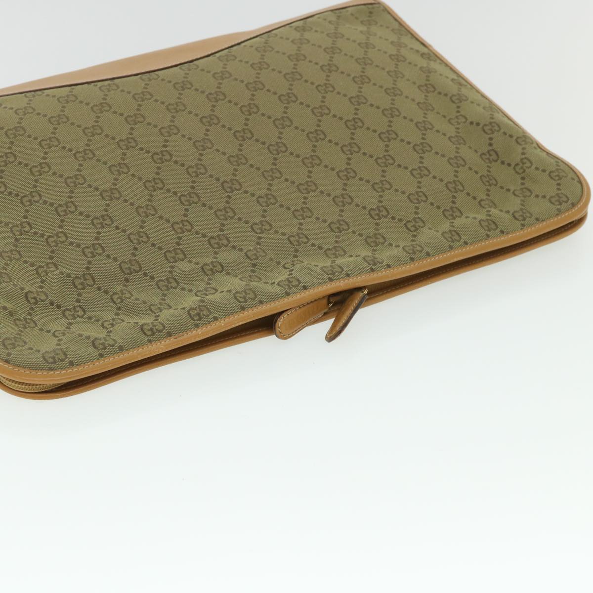 Gucci Gg Canvas  Canvas Clutch Bag ()