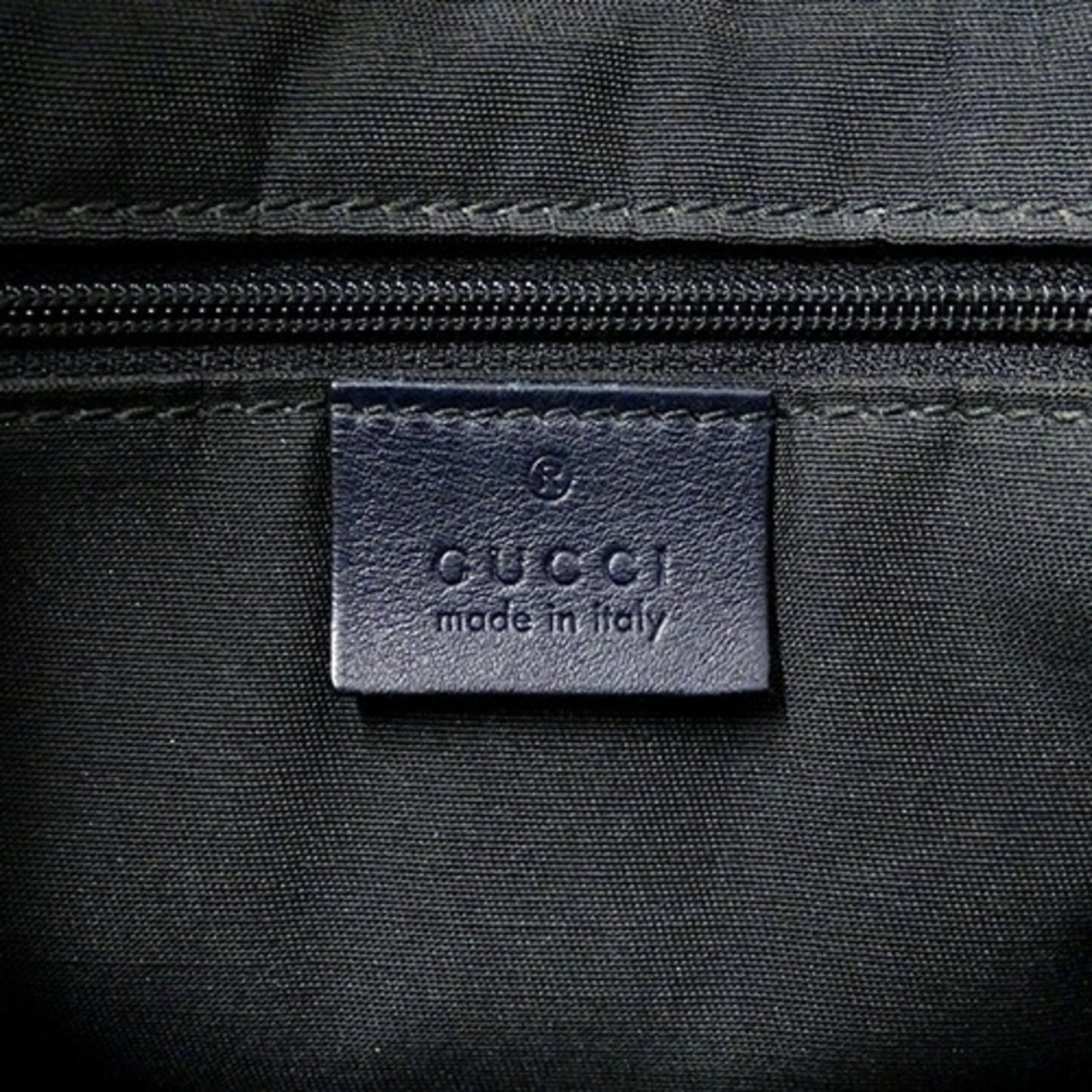 Gucci Gg Supreme  Canvas Shoulder Bag ()