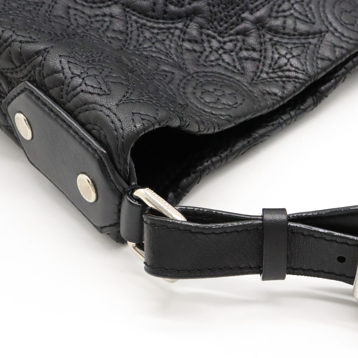 Louis Vuitton Monogram Antique Hob PM Shoulder Bag Semi-Sheldder Leather Noneir Black M93833