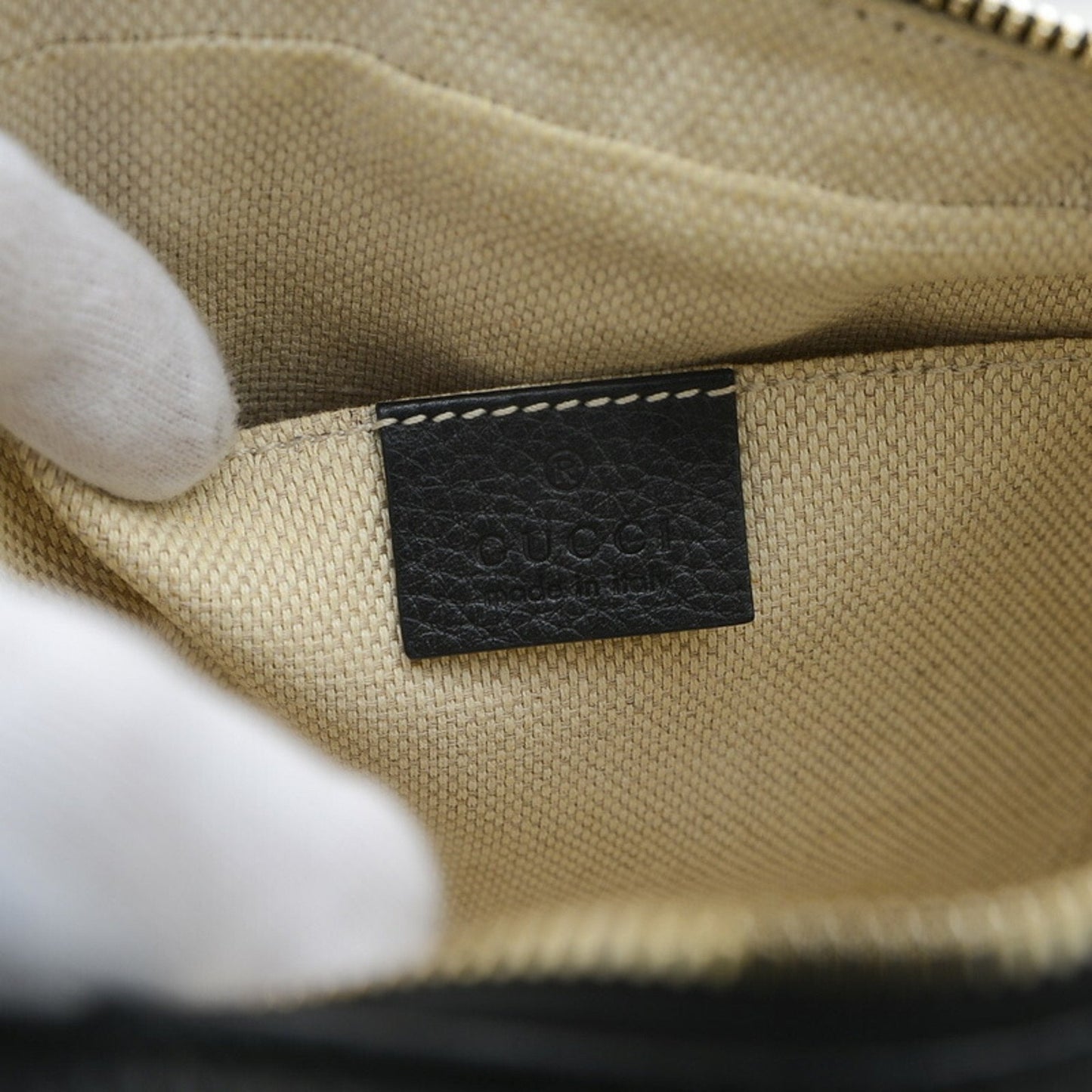 Gucci Soho  Leather Shoulder Bag ()