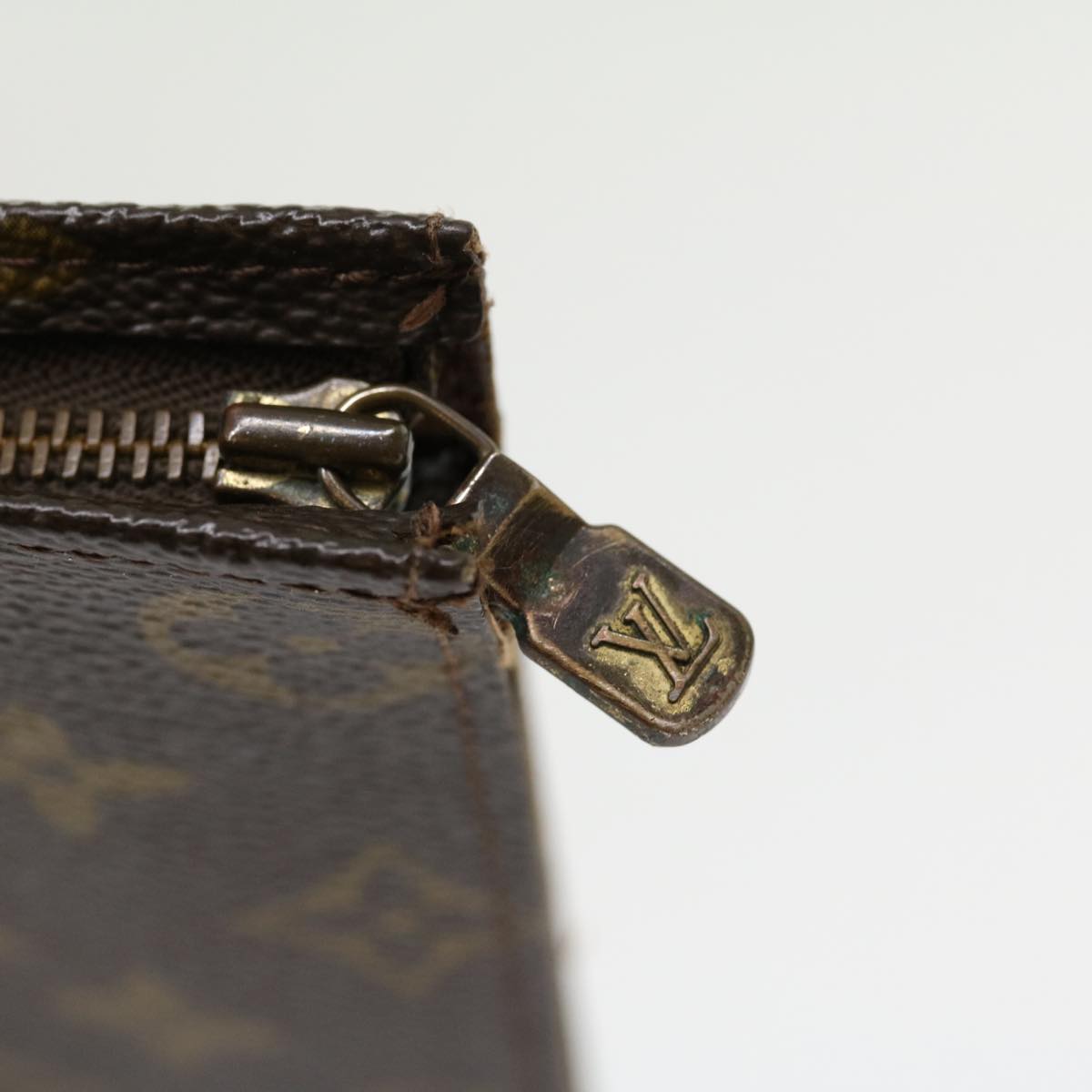 LOUIS VUITTON Monogram Poche Toilette 26 Pouch Vintage M47542 LV 30419
