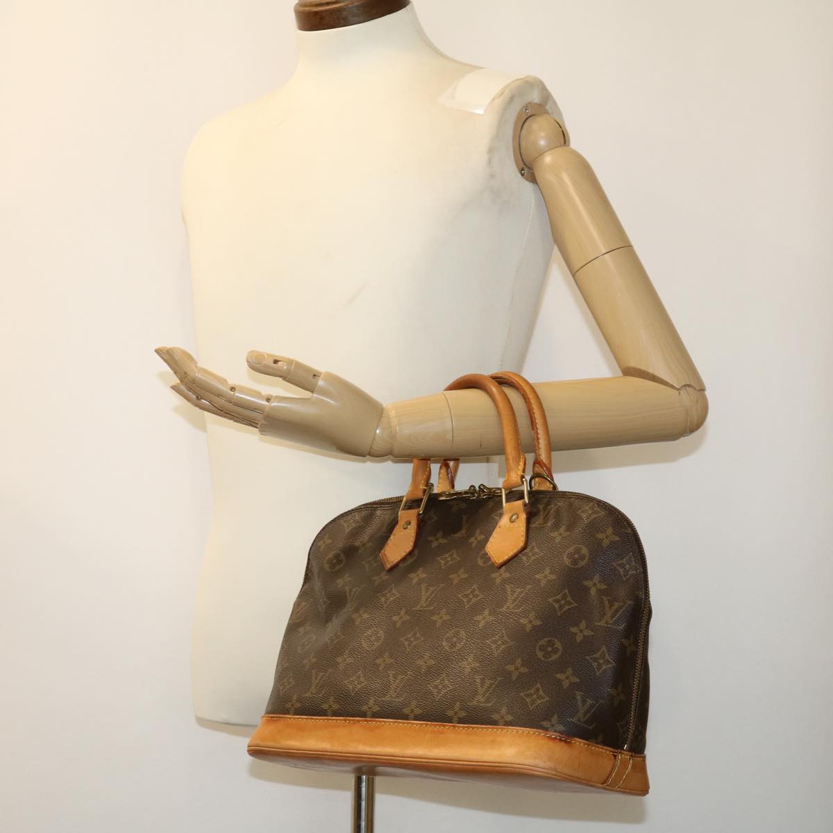 LOUIS VUITTON Monogram Alma Hand Bag M51130 LV 30476