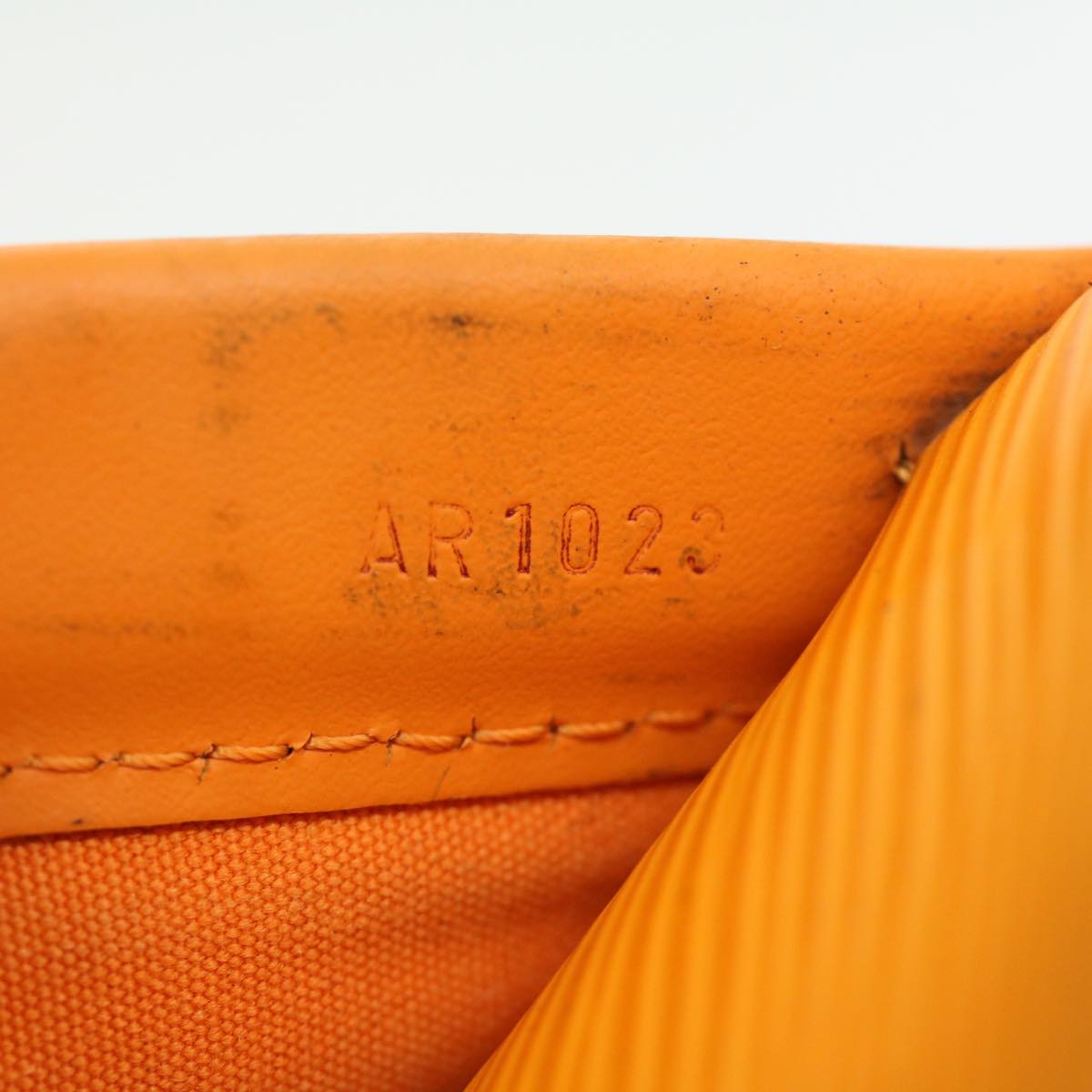 LOUIS VUITTON Epi Danura GM Hand Bag Mandarin M5890H LV 30785