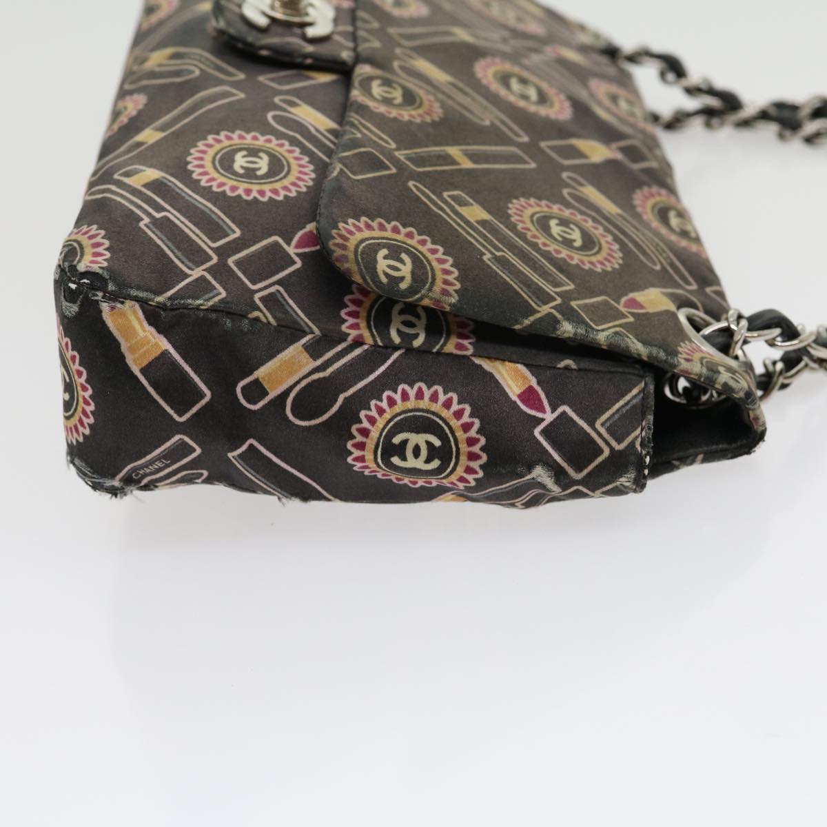 Luxury Chanel Lip Chain Turn Lock Shoulder Bag Satin Black CC  30892