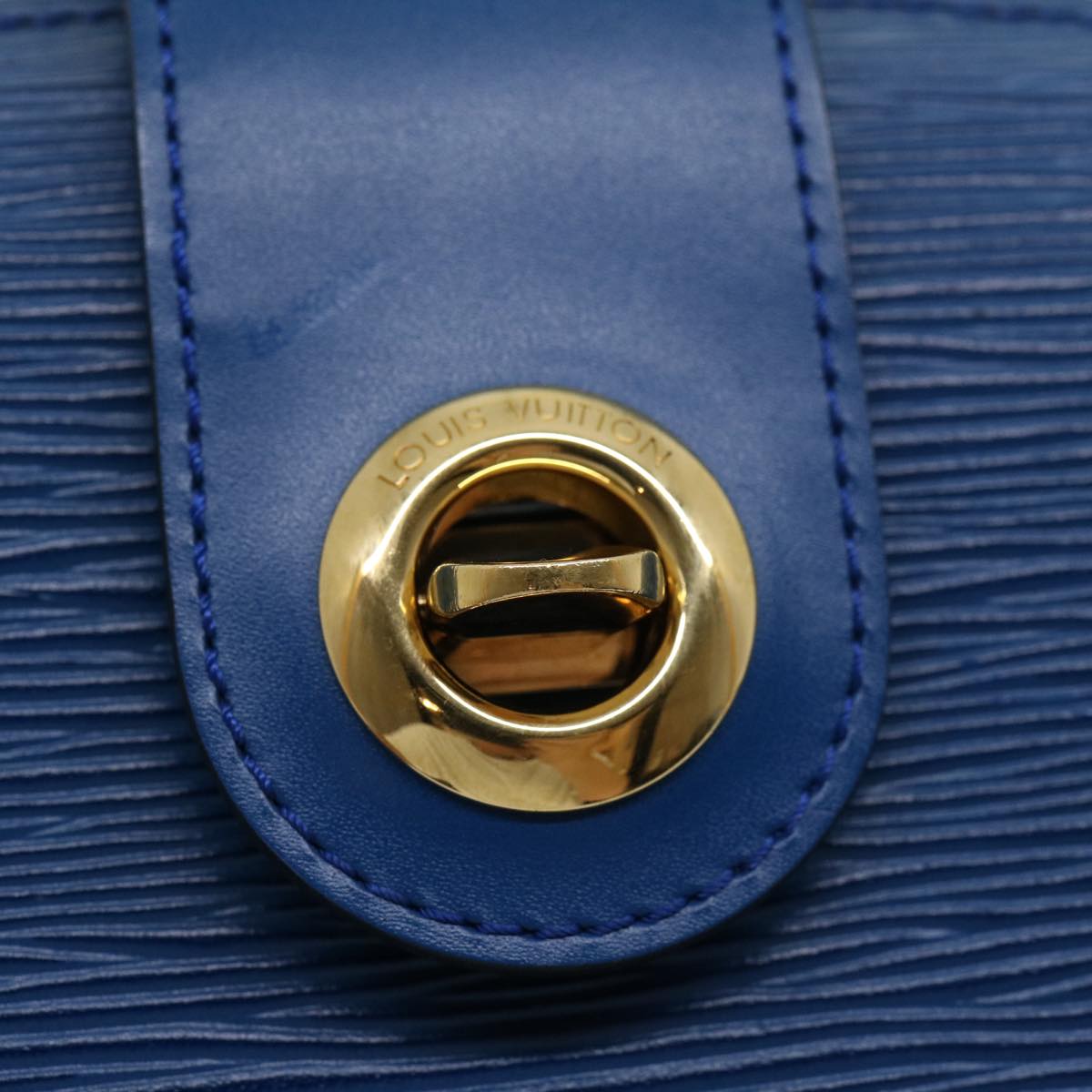 LOUIS VUITTON Epi Capucines Shoulder Bag Blue M52345 LV 31094