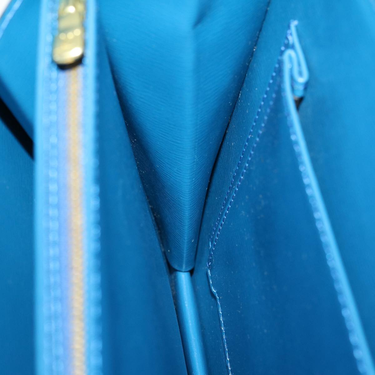 LOUIS VUITTON Epi Capucines Shoulder Bag Blue M52345 LV 31094