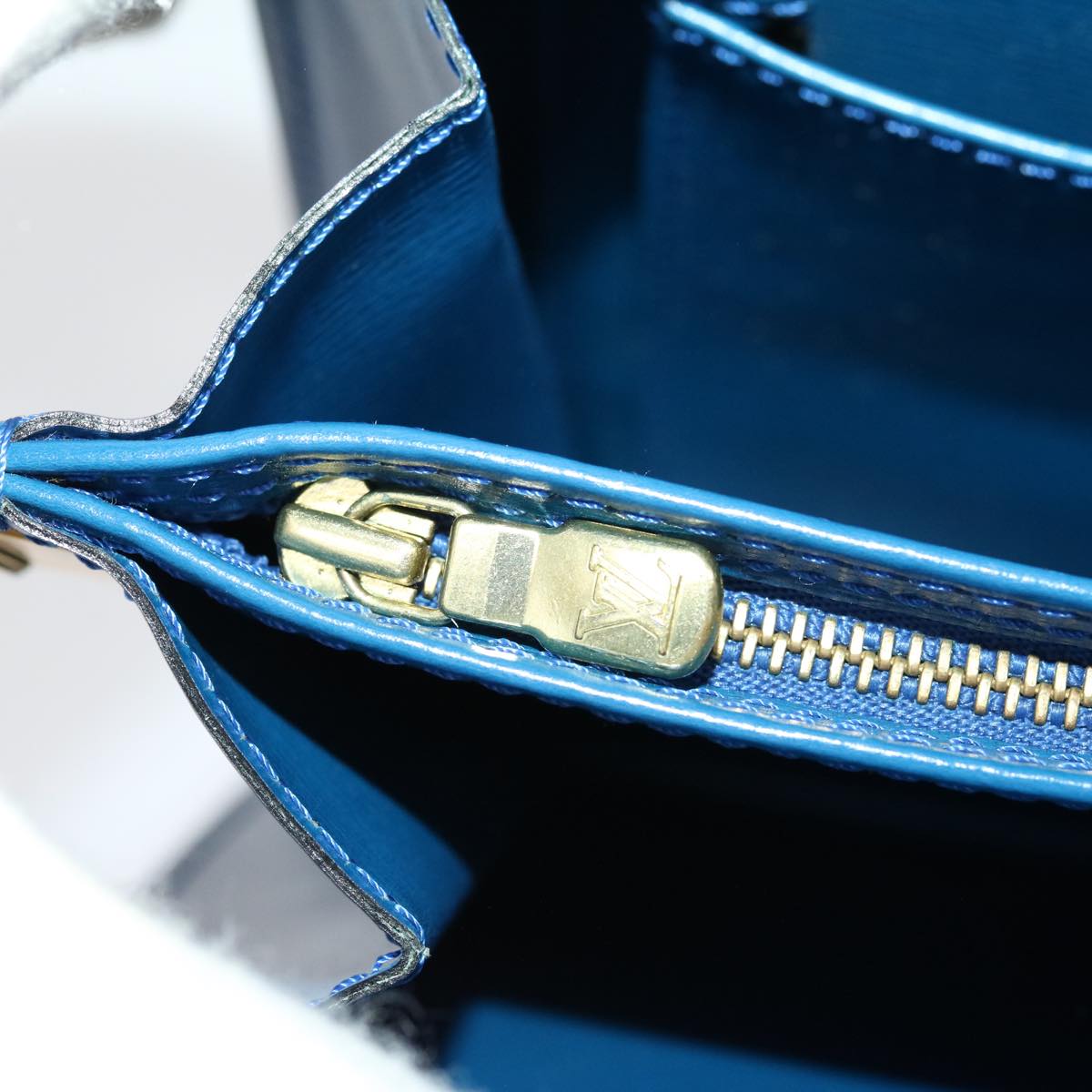 LOUIS VUITTON Epi Capucines Shoulder Bag Blue M52345 LV 31094