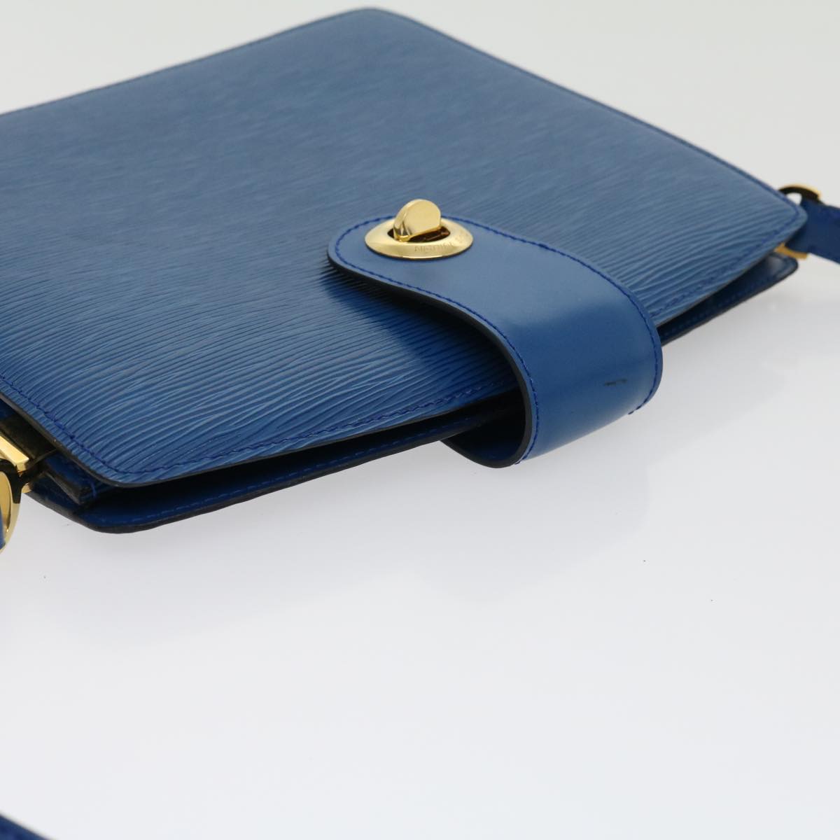LOUIS VUITTON Epi Capucines Shoulder Bag Blue M52345 LV 31094