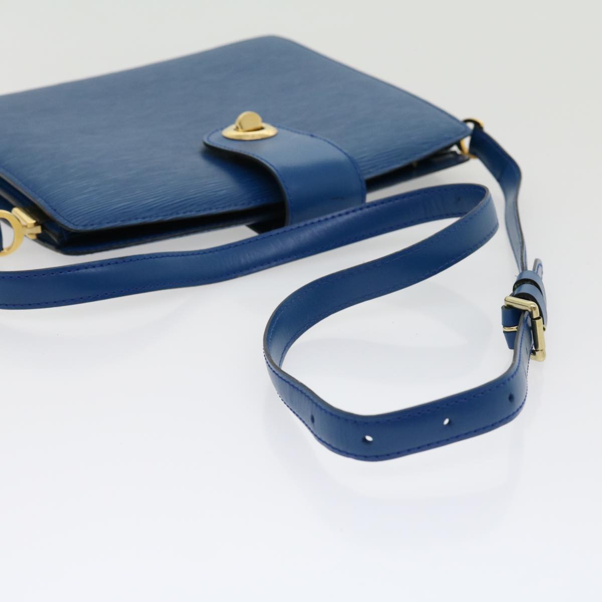 LOUIS VUITTON Epi Capucines Shoulder Bag Blue M52345 LV 31094
