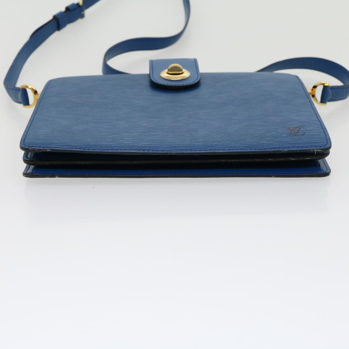 LOUIS VUITTON Epi Capucines Shoulder Bag Blue M52345 LV 31094