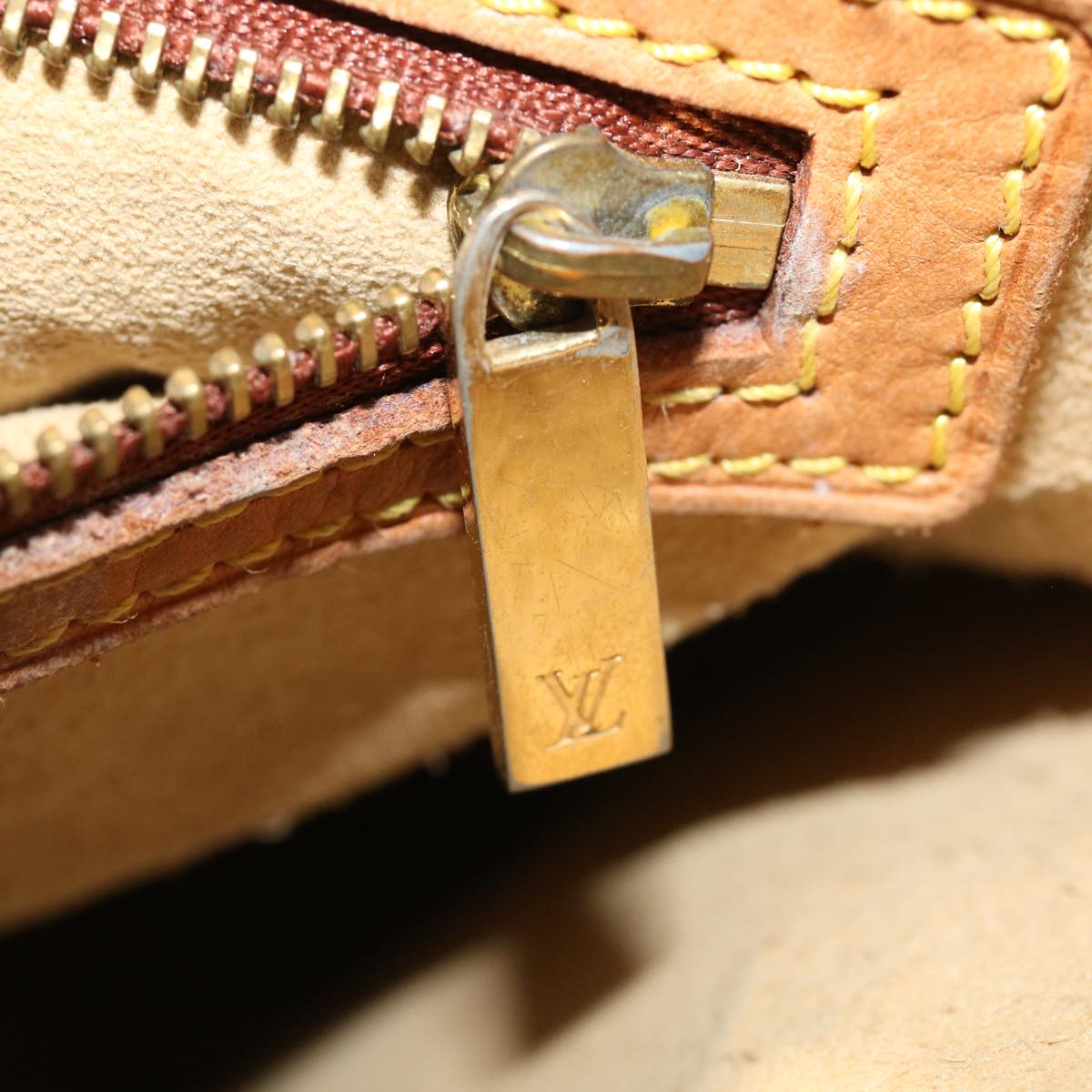 LOUIS VUITTON Monogram Looping GM Shoulder Bag M51145 LV 31153