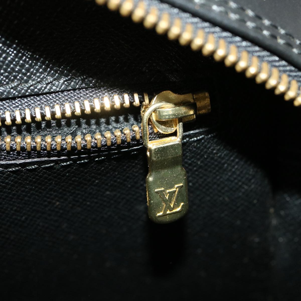 LOUIS VUITTON Epi Trocadero 27 Shoulder Bag Black M52312 LV 31362
