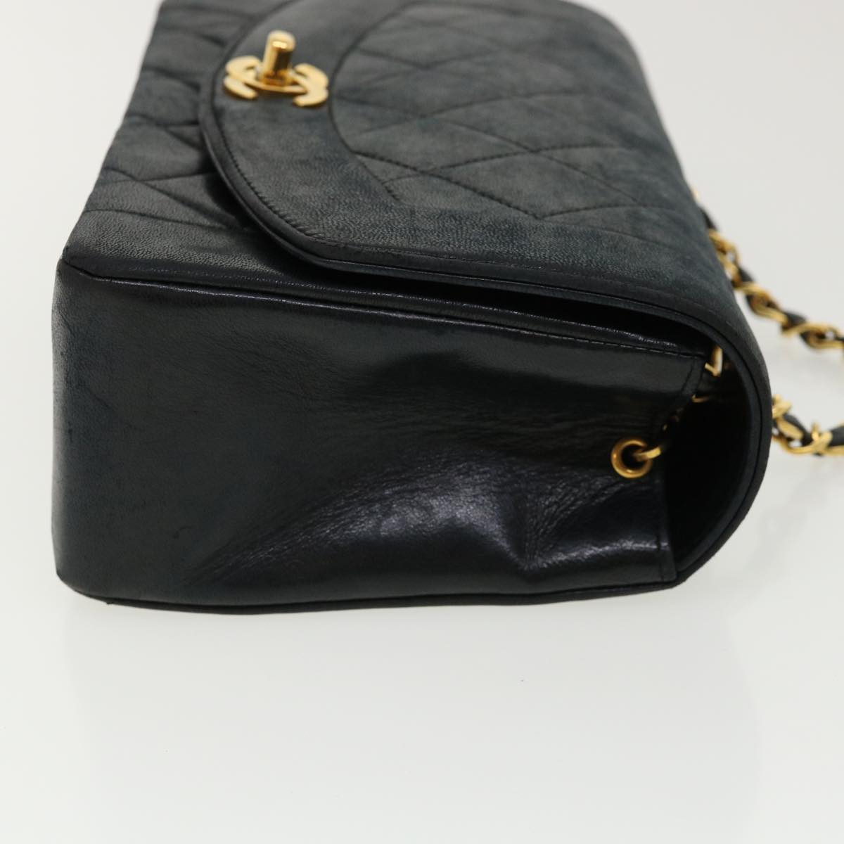 Luxury Chanel Diana Matelasse Shoulder Bag Lamb Skin Black CC  31443