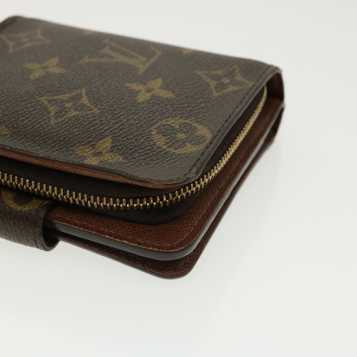 LOUIS VUITTON Monogram Compact zip Wallet M61667 LV 31500