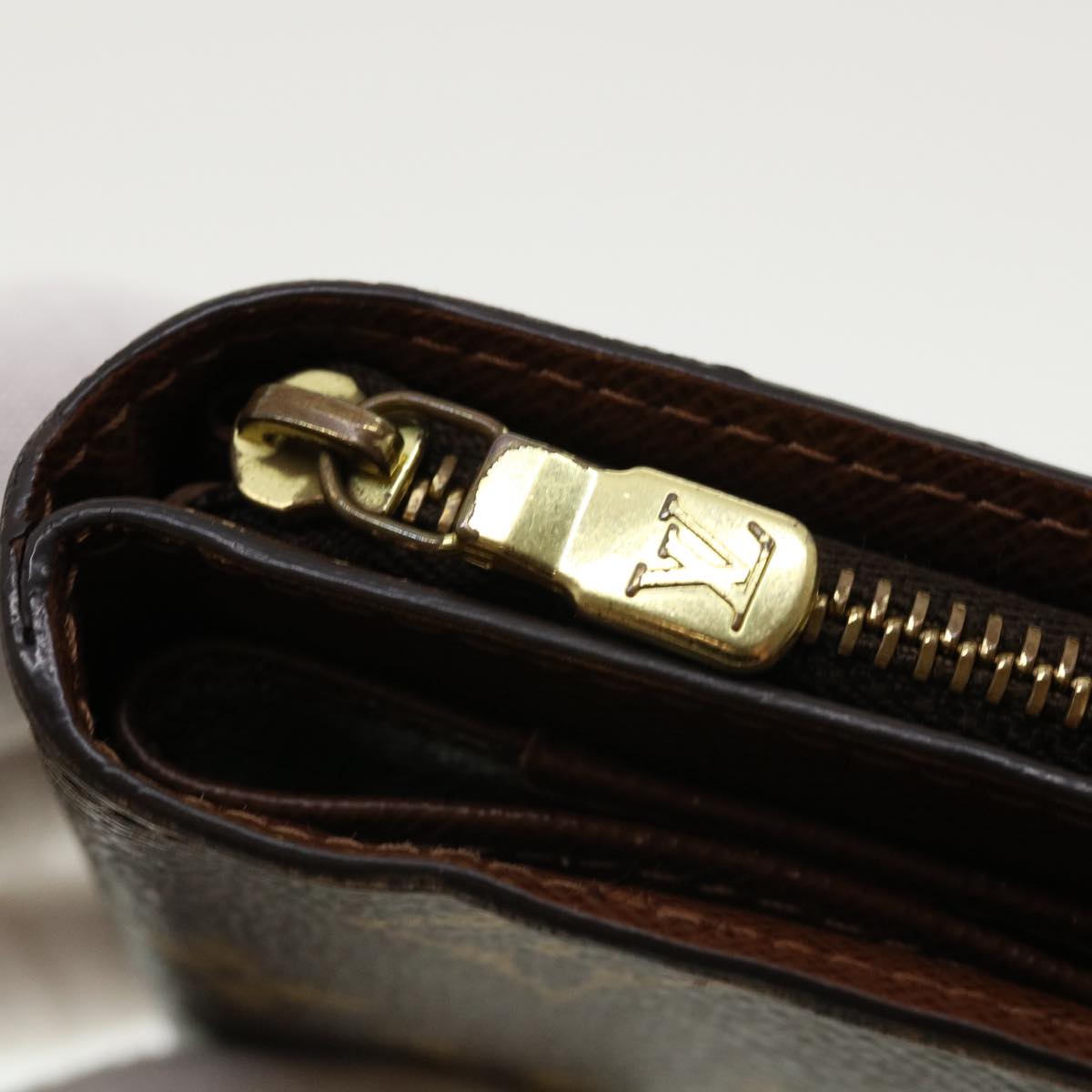 LOUIS VUITTON Monogram Compact zip Wallet M61667 LV 31500