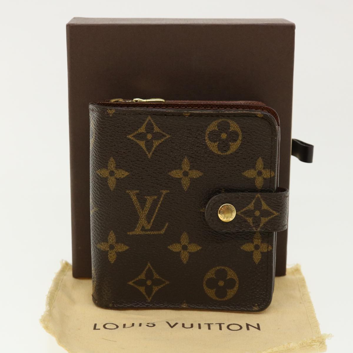LOUIS VUITTON Monogram Compact zip Wallet M61667 LV 31500